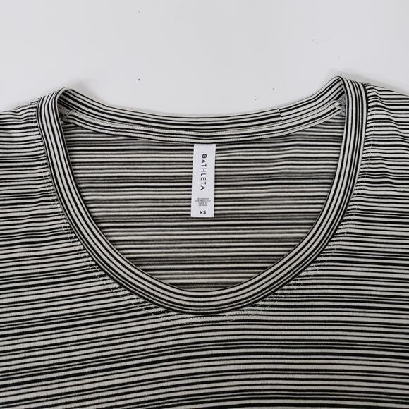 Athleta Cloudlight Stratus Striped Top In Whisper Stripe Black White Size XS - Picture 10 of 12